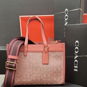 Coach Field Tote 30 In Signature Jacquard No. C3282
